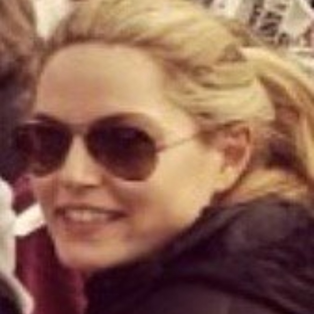 Meet your Posher, Becky